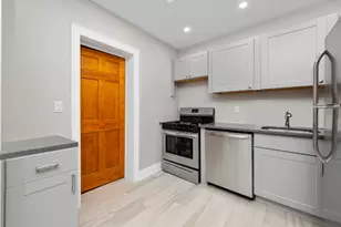 392 Adelphi St, New York City, NY 11238 - Photo 12