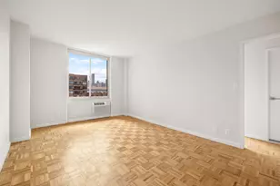 555 Main St, New York City, NY 10044 - Photo 10