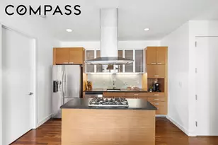 552 W 43rd St, New York City, NY 10036 - Photo 4