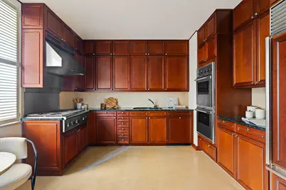 515 Park Avenue #4B, New York, NY 10022 - Photo 10