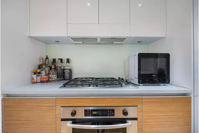 555 W 59th Street #4F, New York City, NY 10019 - Photo 4