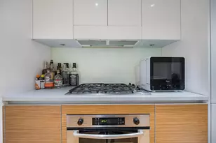 555 W 59th St, New York City, NY 10019 - Photo 4