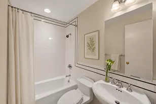 203 E 13th St, New York City, NY 10003 - Photo 18