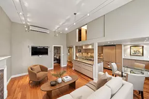 32 W 40th St, New York City, NY 10018 - Photo 2