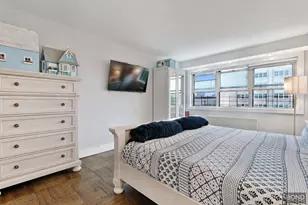 102-30 66th Rd, New York City, NY 11375 - Photo 8