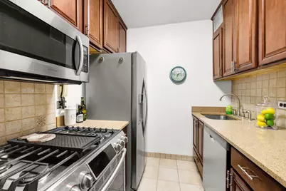 515 E 79th Street #4E, New York, NY 10075 - Photo 4