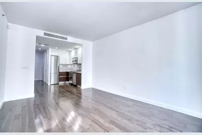 11-35 45th Avenue #3H, New York City, NY 11101 - Photo 2