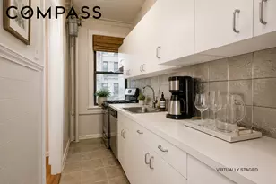 200 W 54th St, New York, NY 10019 - Photo 4