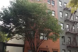424 W 49th St, New York City, NY 10019 - Photo 12