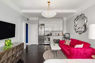 127 W 79th St, New York City, NY 10024 - Photo 2