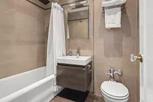 127 W 79th St, New York City, NY 10024 - Photo 4