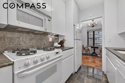 55 E End Avenue #12G, New York City, NY 10028 - Photo 6