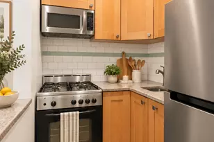 430 E 77th St, New York City, NY 10075 - Photo 4
