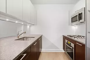 100 Riverside Blvd, New York City, NY 10069 - Photo 6