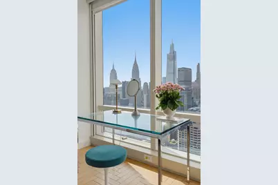 845 United Nations Plaza #61D, New York City, NY 10017 - Photo 26