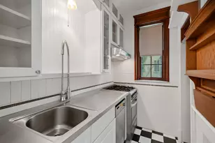 33-16 81st St, New York City, NY 11372 - Photo 4