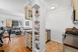 235 W 102nd St, New York City, NY 10025 - Photo 4