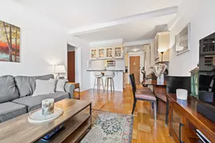 235 W 102nd St, New York City, NY 10025 - Photo 2
