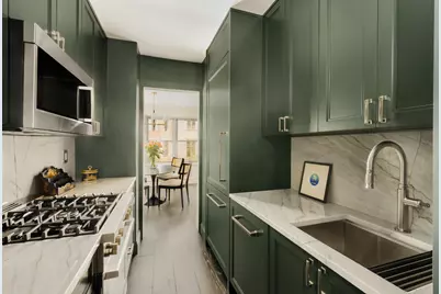 2 5th Avenue #4R, New York, NY 10011 - Photo 8