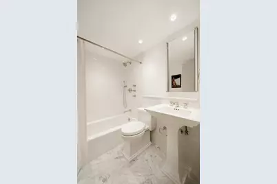 2 5th Avenue #4R, New York, NY 10011 - Photo 10
