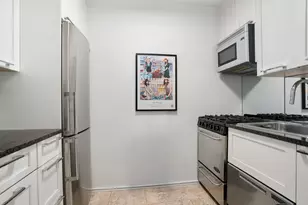 201 E 25th St, New York City, NY 10010 - Photo 6