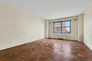 360 E 72nd St, New York City, NY 10021 - Photo 6