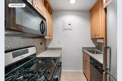 209 E 56th Street #9E, New York, NY 10022 - Photo 4