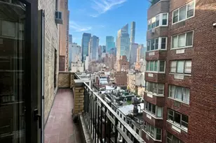 2 Beekman Pl, New York City, NY 10022 - Photo 2