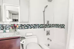 340 E 93rd St, New York, NY 10128 - Photo 6