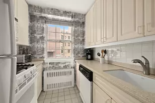 123 E 75th St, New York City, NY 10021 - Photo 10
