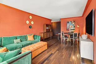 900 Park Ave, New York City, NY 10075 - Photo 2