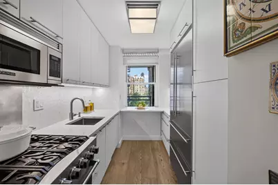 100 W 94th Street #8D, New York City, NY 10025 - Photo 14