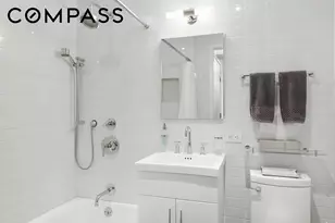 12 Beekman Pl, New York City, NY 10022 - Photo 8