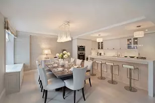 21 E 61st St, New York City, NY 10065 - Photo 4