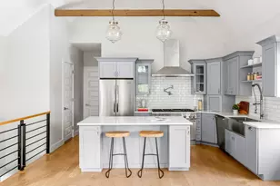 738 E 23rd St, New York City, NY 11210 - Photo 2