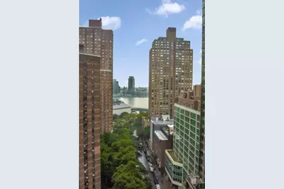 340 E 93rd Street #21I, New York, NY 10128 - Photo 10