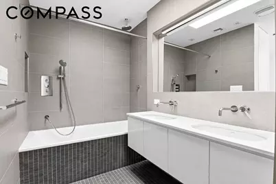 34 Monroe Street, New York City, NY 11238 - Photo 6