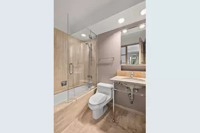 190 E 72nd Street #22C, New York City, NY 10021 - Photo 8