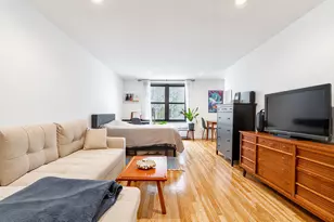 140 7th Ave, New York City, NY 10011 - Photo 4