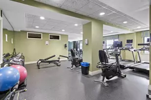 136 Beach 117th St, New York City, NY 11694 - Photo 18