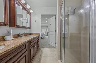 136 Beach 117th St, New York City, NY 11694 - Photo 14