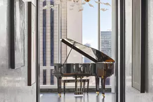 157 W 57th St, New York City, NY 10019 - Photo 8