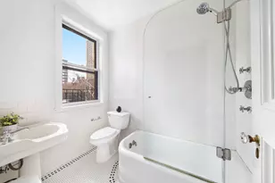 132 E 19th St, New York City, NY 10003 - Photo 8