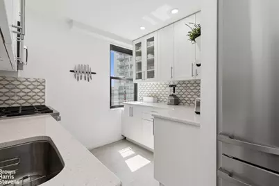 305 E 40th Street #12K, New York City, NY 10017 - Photo 4