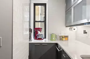 225 E 79th St, New York City, NY 10075 - Photo 4