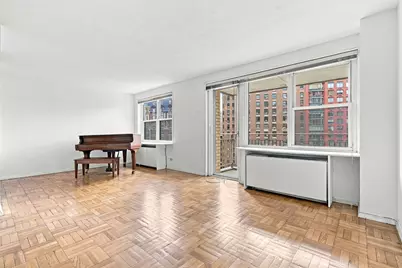 201 W 70th Street #10H, New York City, NY 10023 - Photo 4