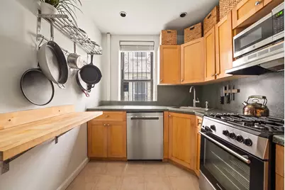 233 Park Place #16, Brooklyn, NY 11238 - Photo 2