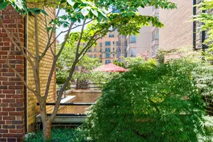 205 E 69th St, New York City, NY 10021 - Photo 8