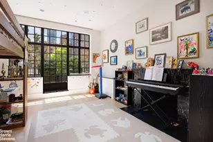 205 E 69th St, New York City, NY 10021 - Photo 16