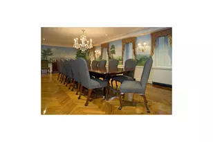 353 W 56th St, New York, NY 10019 - Photo 10